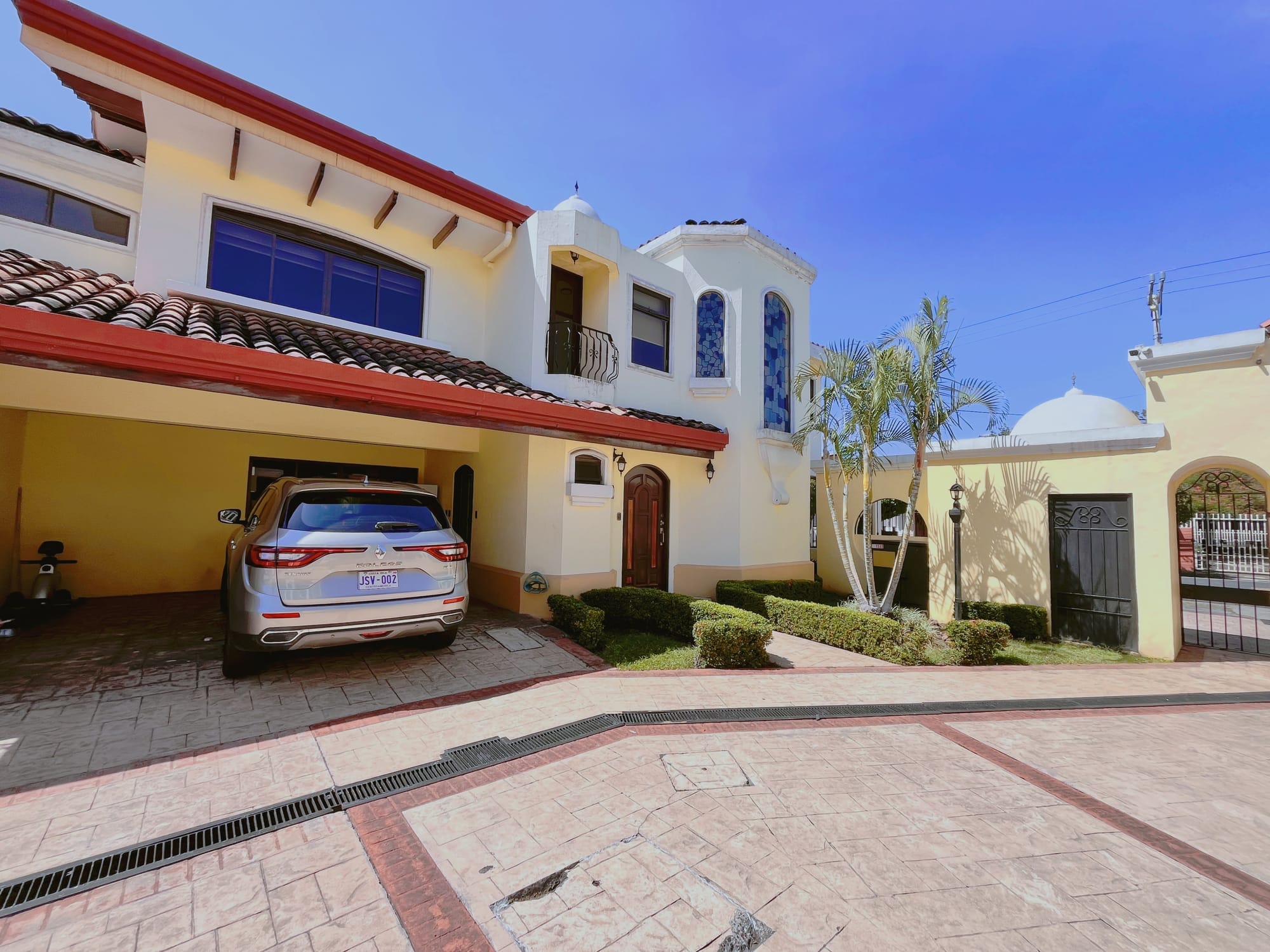 Casa Premium en Condominio / La Ribera, Belén, Heredia — foto 1 de 18